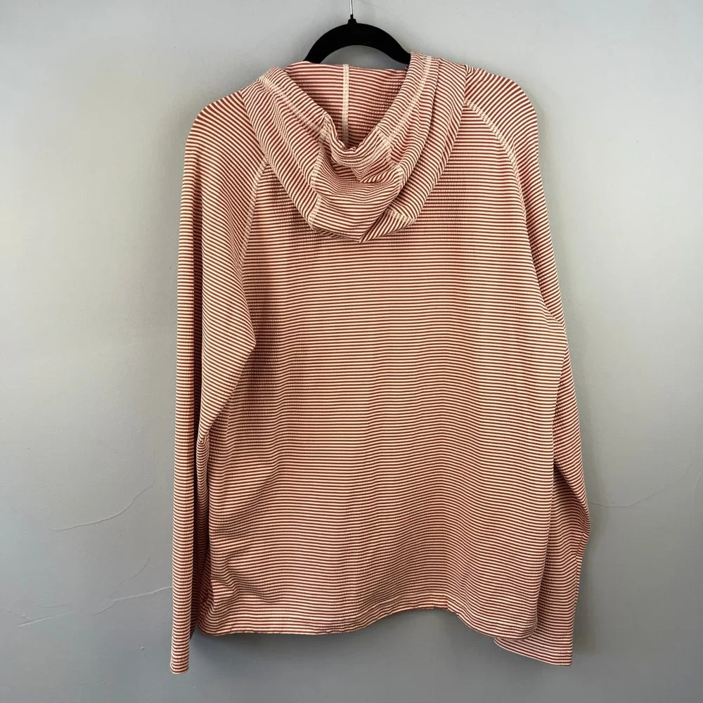 Rhone Mens Seersucker Striped Rec Camp Hoodie Size L Nantucket Performancewear - Picture 8 of 9